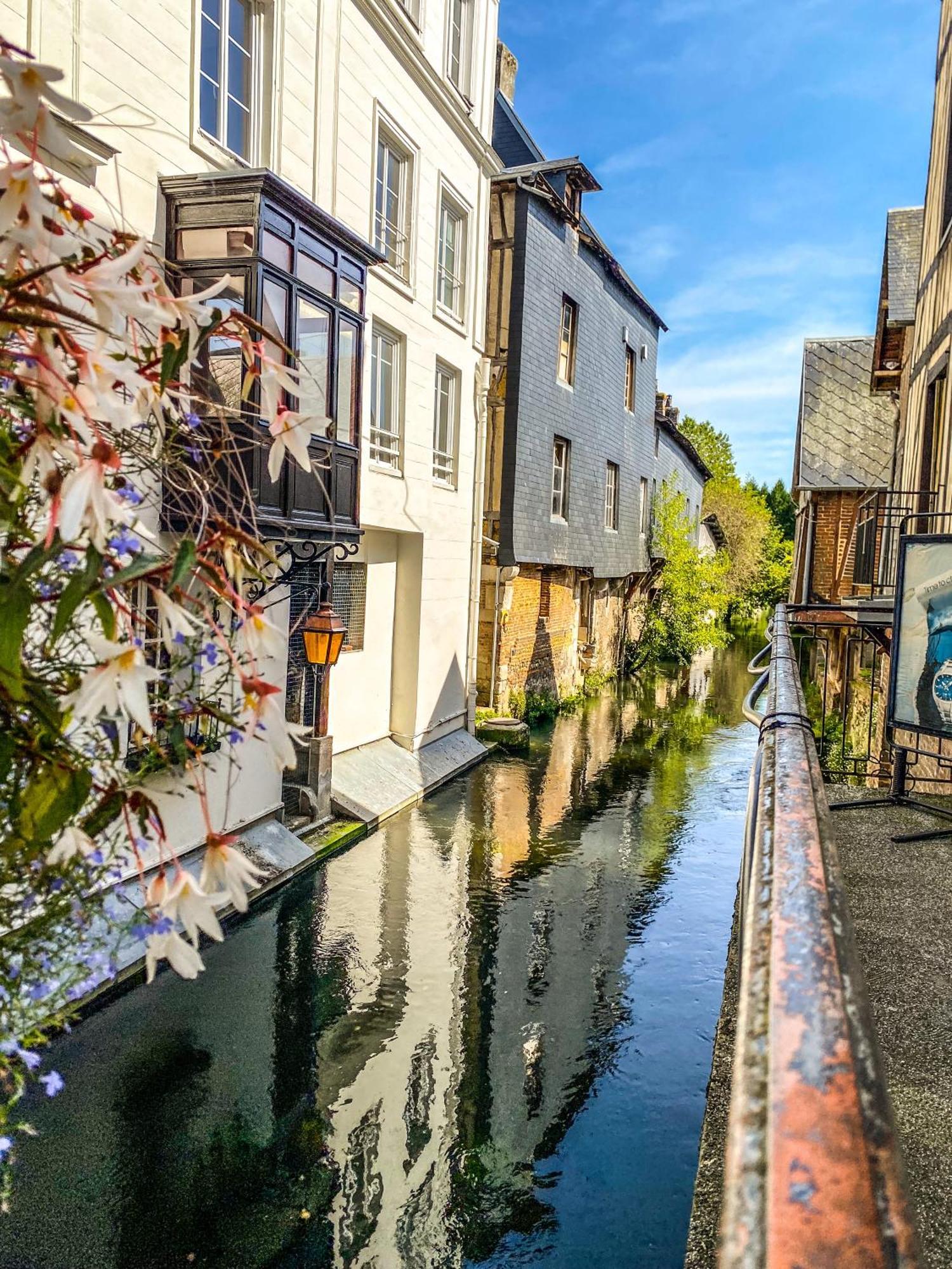 Egee By Kleidos-Charmant Studio Centre Pont-Audemer Bagian luar foto